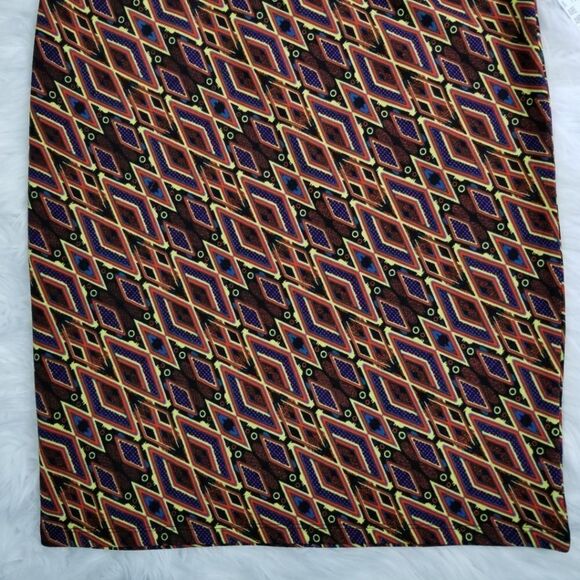 NWT Lularoe Geometric Print Cassie Pencil Skirt Size Large - Picture 3 of 6